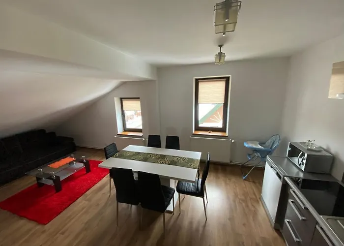 Polanski Z Tarasem Na Dachu * Rabka-Zdrój